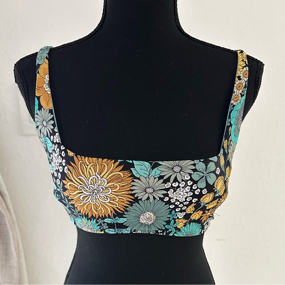 VYB Multicolor Floral Swim Top Size Small Bikini Top